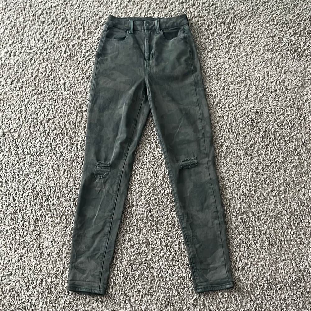 American Eagle camo jeggings